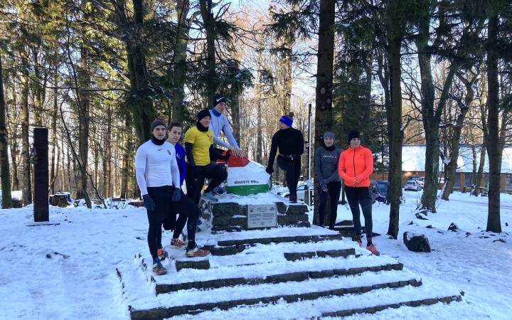 Futótábor a felhők felett