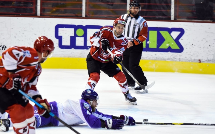 Hugo Turcotte is visszatér a Bikákhoz