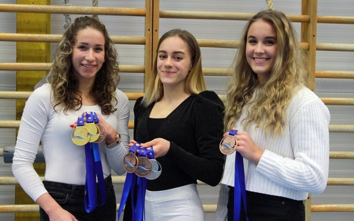 Hazatértek az Eb dunaújvárosi hősnői