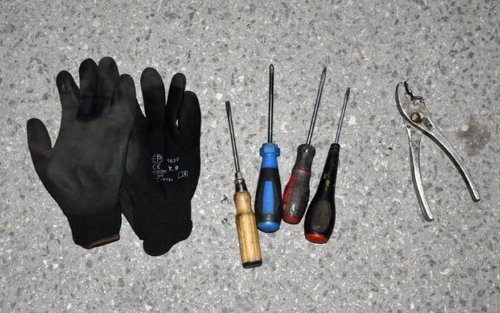 Előbb fenyegettek, aztán raboltak