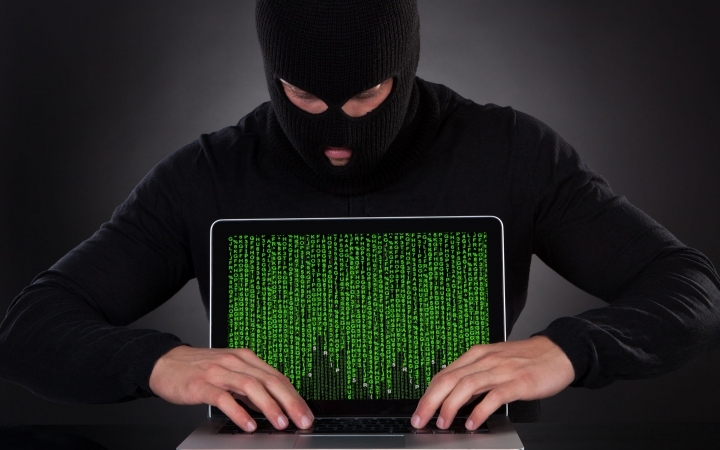 Lekapcsolták a darknet legnagyobb illegális piacterét