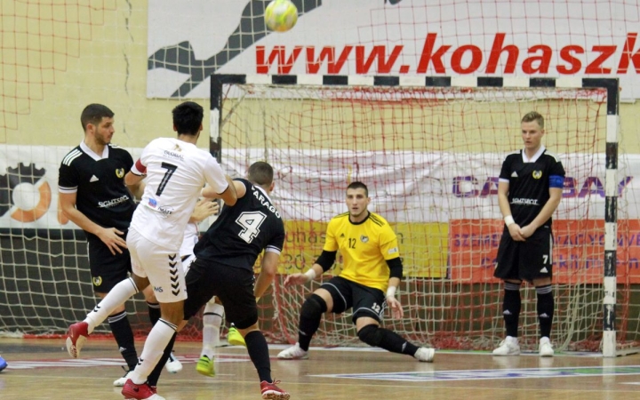 Biztos debreceni siker Dunaújvárosban