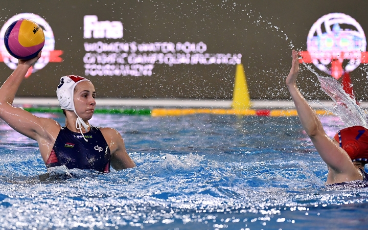 Könnyed sikerrel a négy közé