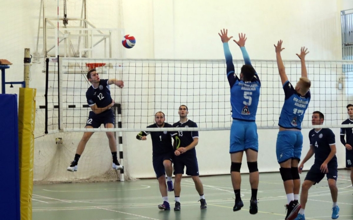 Továbbra is veretlenül