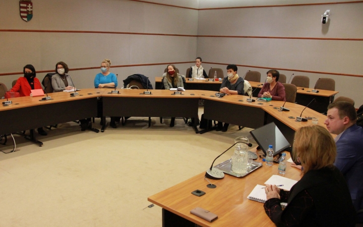 SNI-s gyerekek: második nekifutás a Városházán