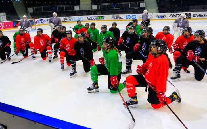 Női jégkorong-vb - májusra halasztották a tornát