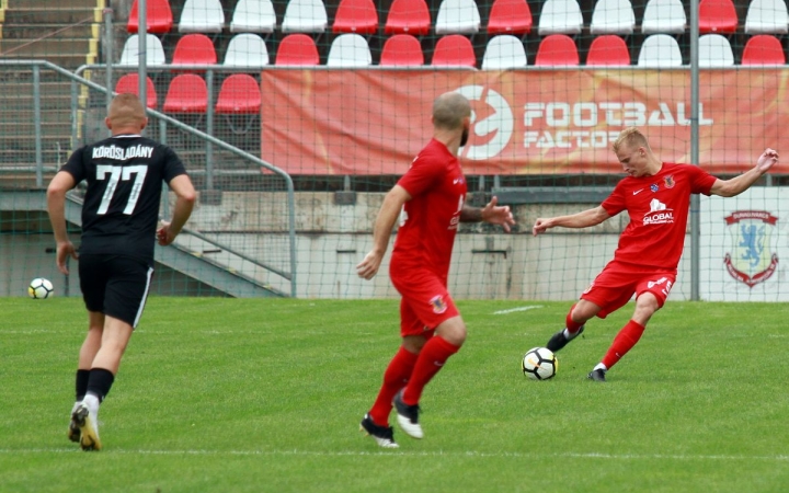 Hajrásiker idegenben