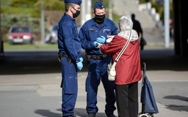 Koronavírus: a hosszú hétvégén is fontos az óvatosság