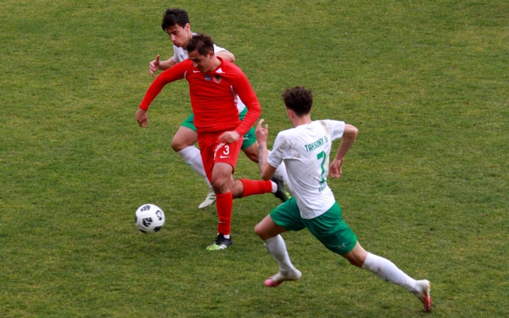 Élcsapat ellen játszik a DPASE