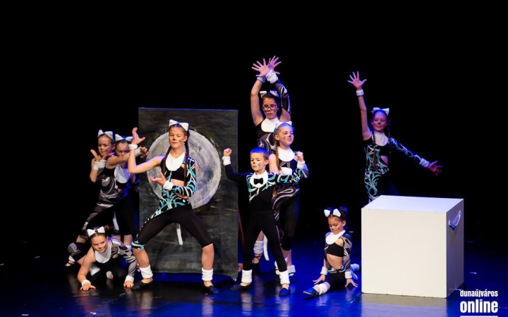 Wesley-Da Capo: több (online) táncversenyen arattak szép sikert