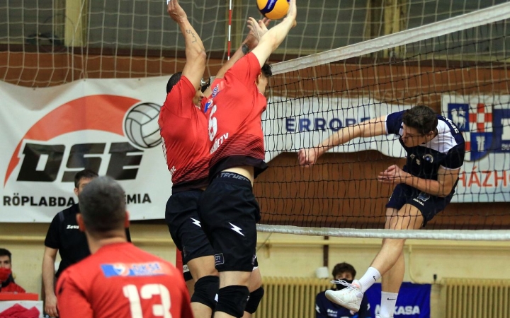 Győzött és marad az Extraligában a DKSE