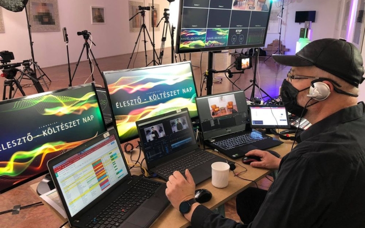 "Élesztő": költészetnapi versözön máris itt! (galériával)