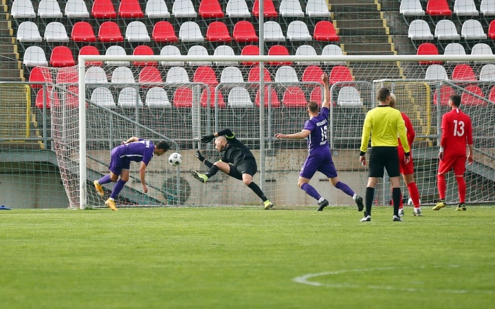 Nem borult a papírforma