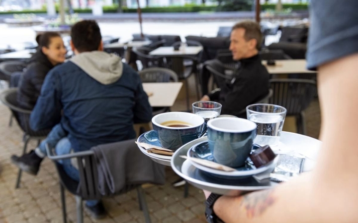 Koronavírus: 4 millió beoltott után még nagyobb nyitás