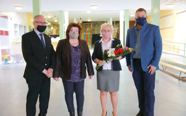 "... kell a játék, a 'hűha-élmény' is..."