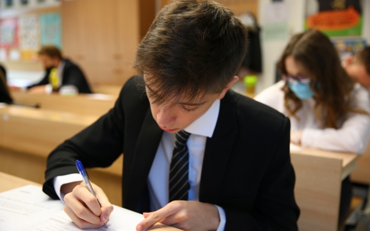 A matekkal folytatódott az érettségi (galériával)