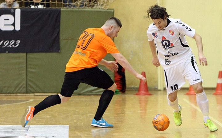Futsal: a dobogóshoz látogatnak