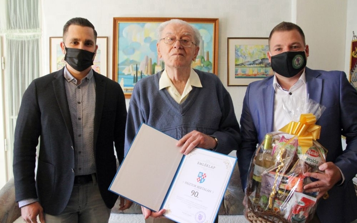 Egy hét alatt három 90 éves szépkorút köszöntöttek