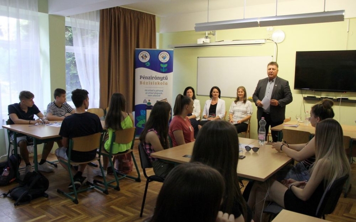 Rudas: megnyitotta kapuját a Pénzügyi Tudás Otthona (galériával)