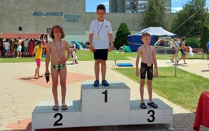 Fényes érmek Gyöngyösről