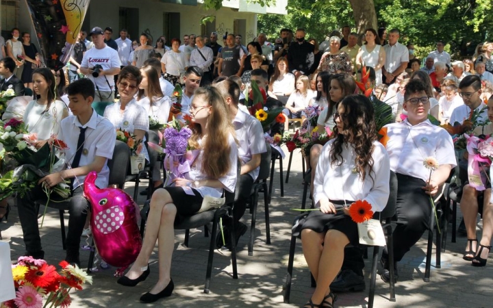 DSTV: élő búcsú az iskolától