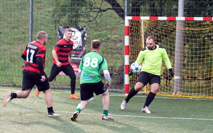 Egy sima, egy fordított