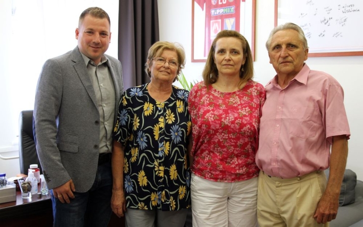 Nincs Petőfi iskola az Imre-família nélkül