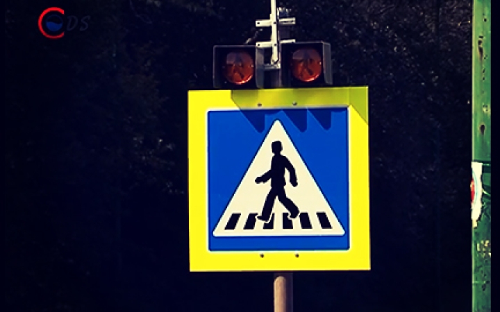 Lámpák és táblák: biztonság, technika