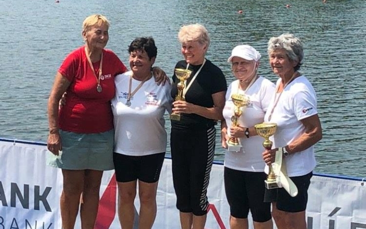 Dunaújvárosi éremeső Szolnokon