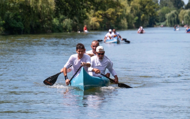 Jól siklottak a közös hajók