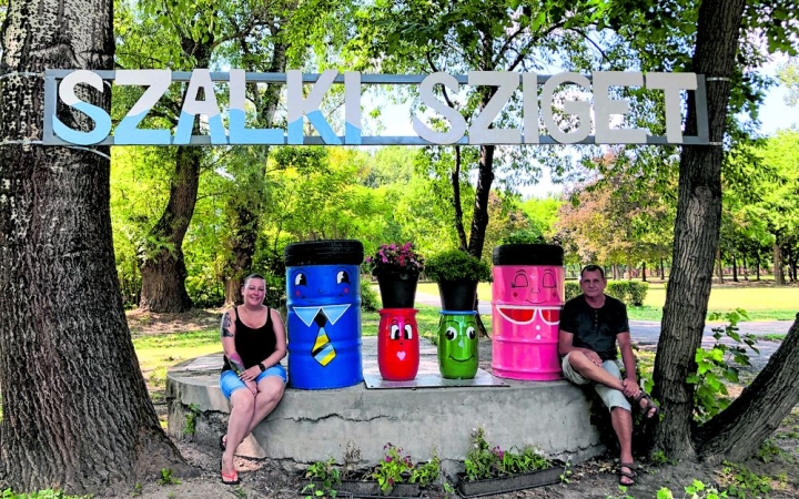 Vidám alkotások várják a kempingben nyaralókat