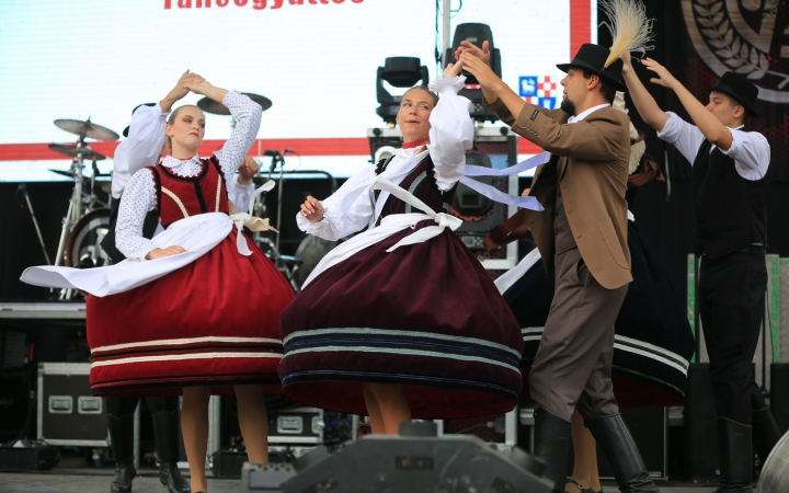 Parázs-Varázs, augusztális: a közösség ereje (galériával)