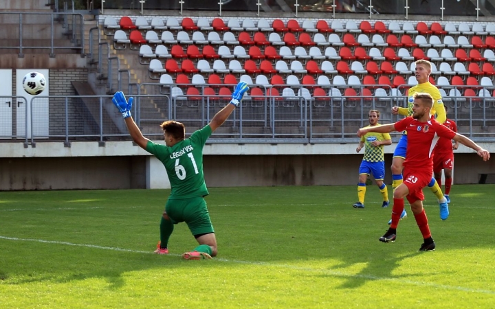 Rangadó előtt a labdarúgók