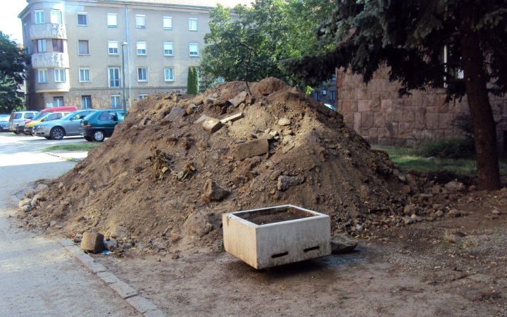 Továbbra is szankció nélküli a botrányos munka
