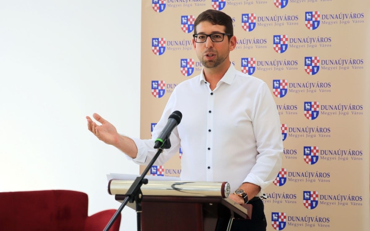 Új fronton folytatódik a város kirablása