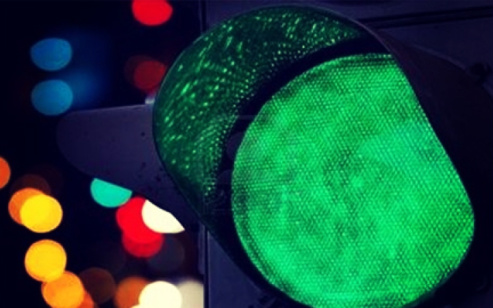 Lámpacsere a kereszteződésben