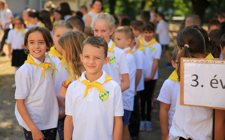 Zöld-sárgában a 70 éves Vasvári – egész héten!