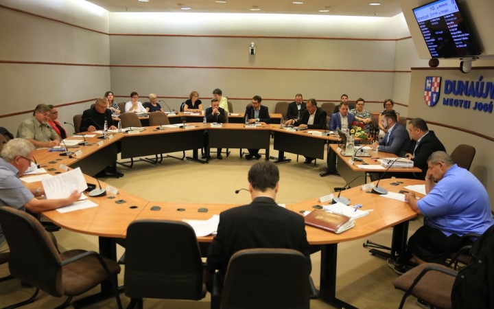 Közgyűlés: hat halaszthatatlan téma a rendkívüli ülésen