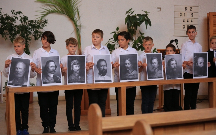 "... az erkölcsi törvények szellemében cselekedtek" (galériával)