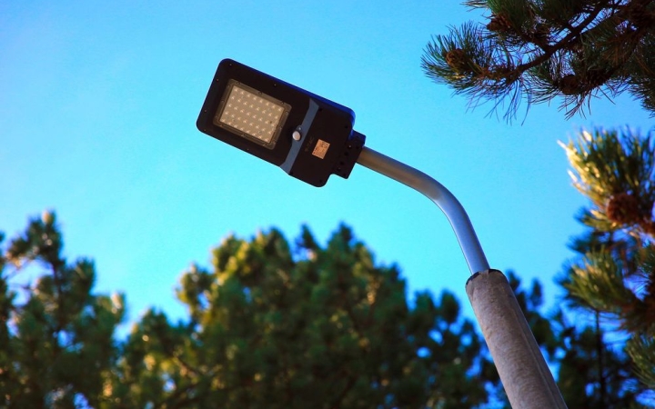 Fénybe borul a felső Duna-part sétánya