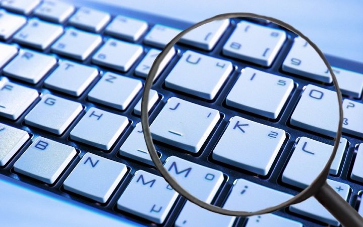 Üzletszerűen ejtette át vevőit az internetes csaló