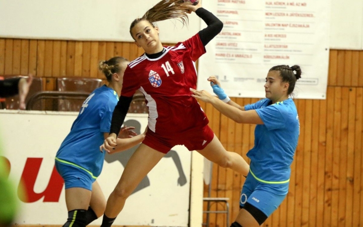 A NEKA fiataljai örülhettek