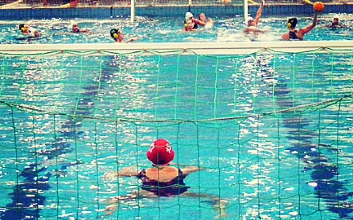 Vízilabda: újabb kiütés