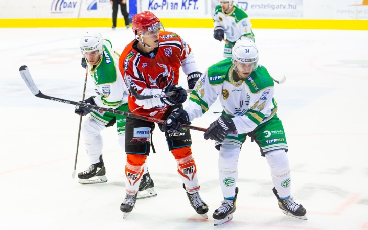 Kétszer is hazai pályán az Acélbikák