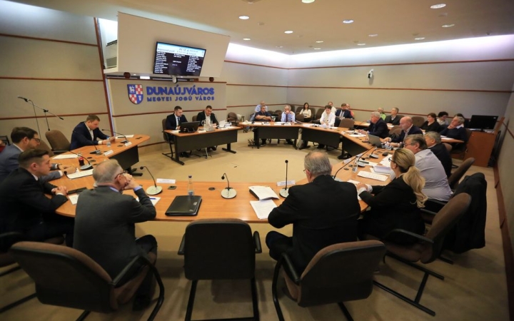 Rendkívüli közgyűlés – öt fontos napirenddel