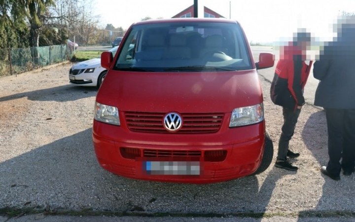 Ittasan balesetezett, aztán ráadásul le is koccolt