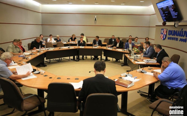 Fajsúlyos tételek várnak a képviselőkre az évzáró közgyűlésen 