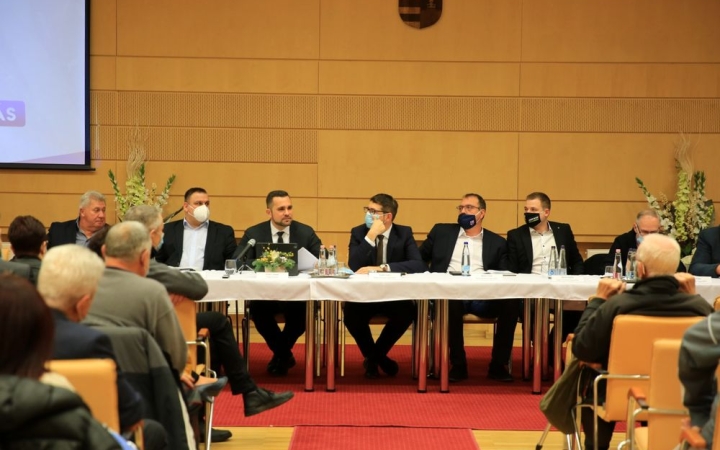 Tételes tájékoztatás a közmeghallgatáson (1.)