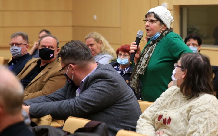 Tételes tájékoztatás a közmeghallgatáson (2.)