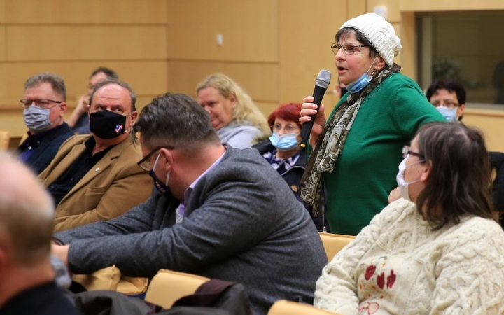 Tételes tájékoztatás a közmeghallgatáson (2.)